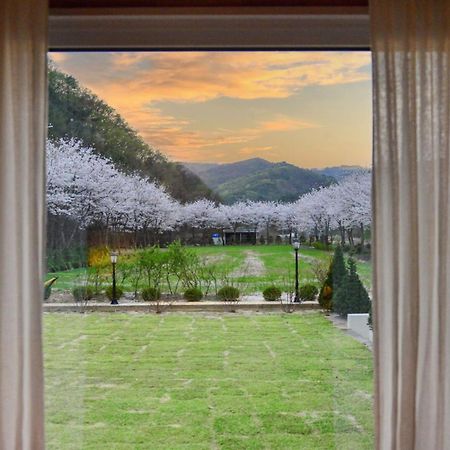 Hotel Sarongde Bangdong Chuncheon Camera foto